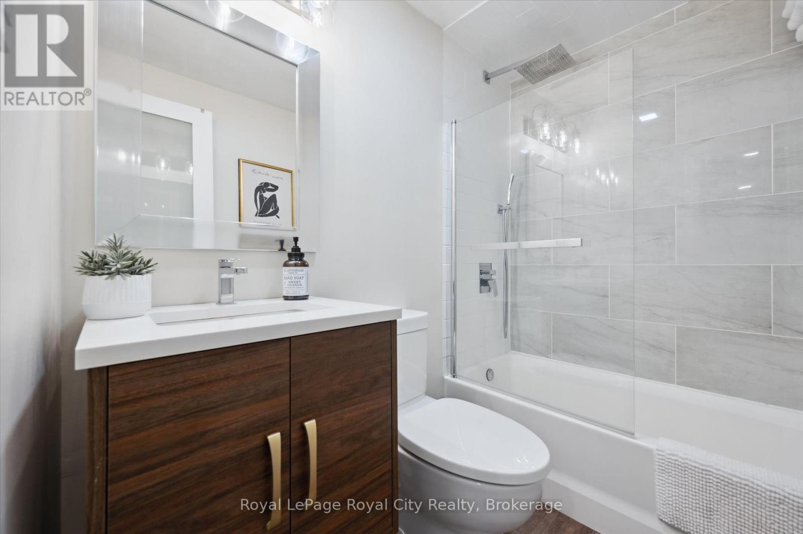 16 - 120 Country Club Drive, Guelph (Victoria North), Ontario  N1E 3K7 - Photo 15 - X12925730