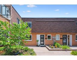 16 - 120 COUNTRY CLUB DRIVE, guelph (victoria north), Ontario