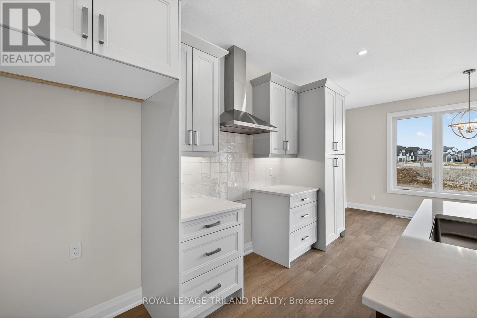 28 Allister Drive, Middlesex Centre, Ontario  N0L 1R0 - Photo 14 - X12925544