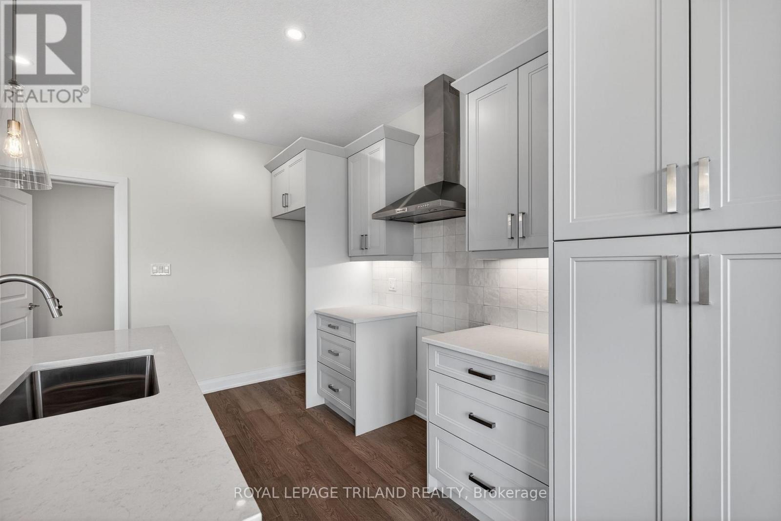 28 Allister Drive, Middlesex Centre, Ontario  N0L 1R0 - Photo 15 - X12925544