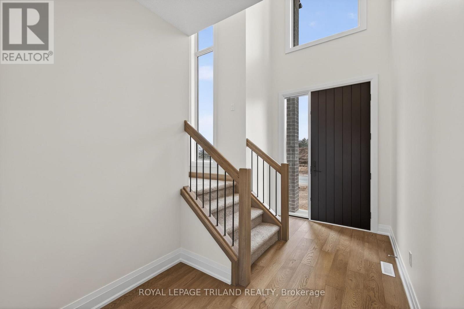 28 Allister Drive, Middlesex Centre, Ontario  N0L 1R0 - Photo 4 - X12925544