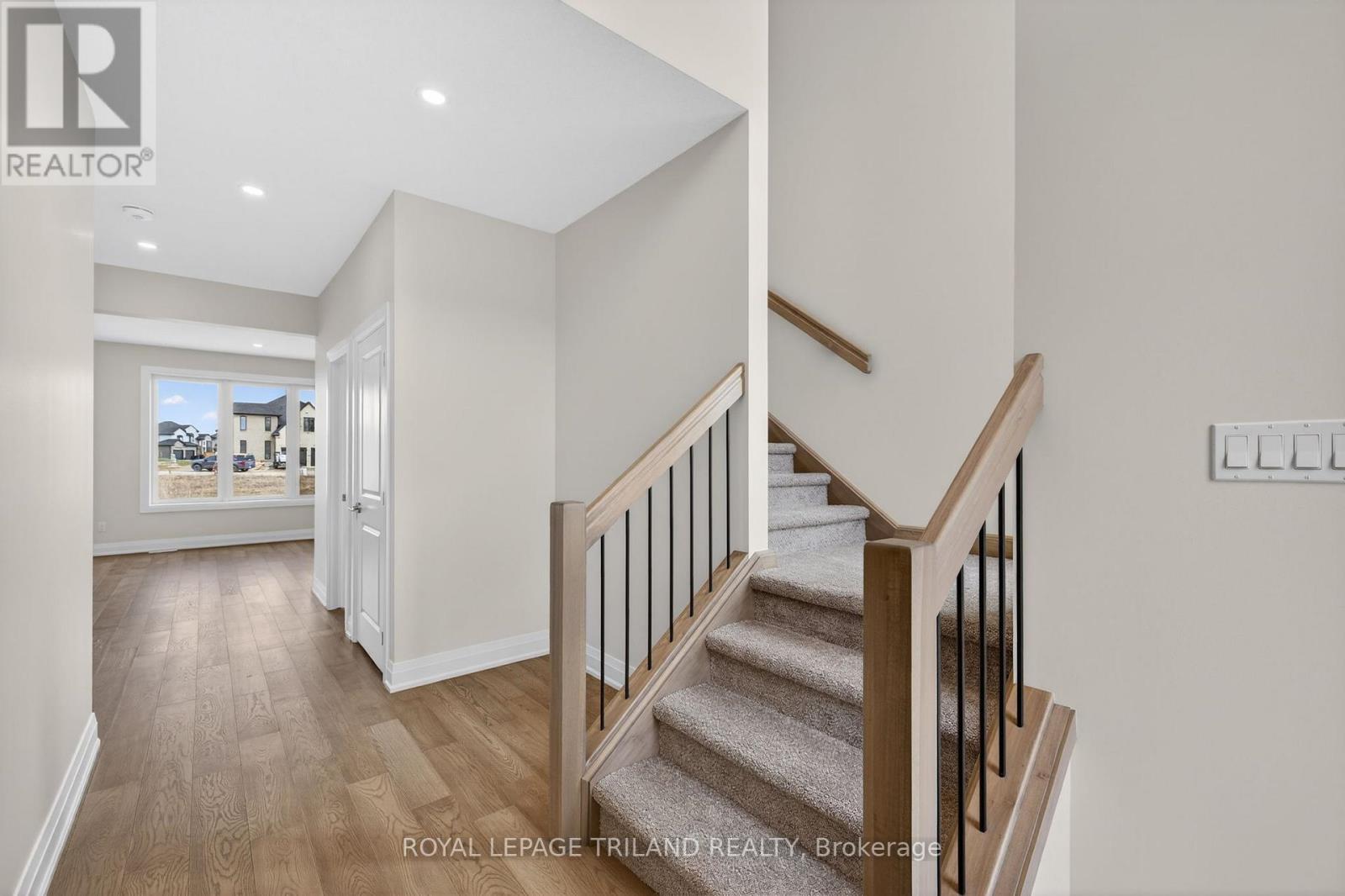 28 Allister Drive, Middlesex Centre, Ontario  N0L 1R0 - Photo 5 - X12925544