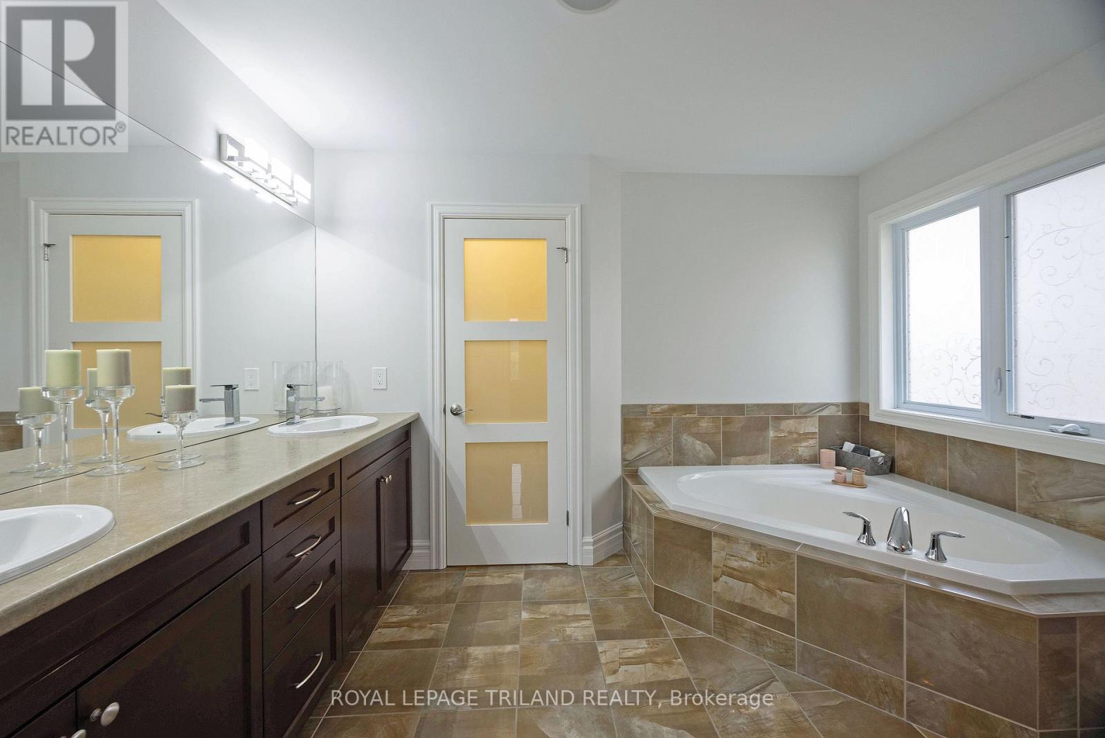 2091 Pennyroyal Street, London North, Ontario N5X 0E6 - Photo 21 - X12925576