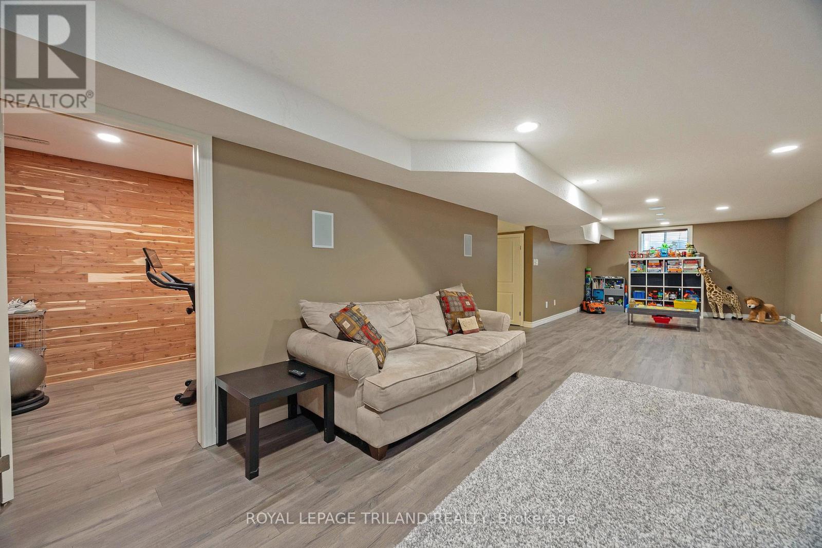 2091 Pennyroyal Street, London North, Ontario N5X 0E6 - Photo 29 - X12925576