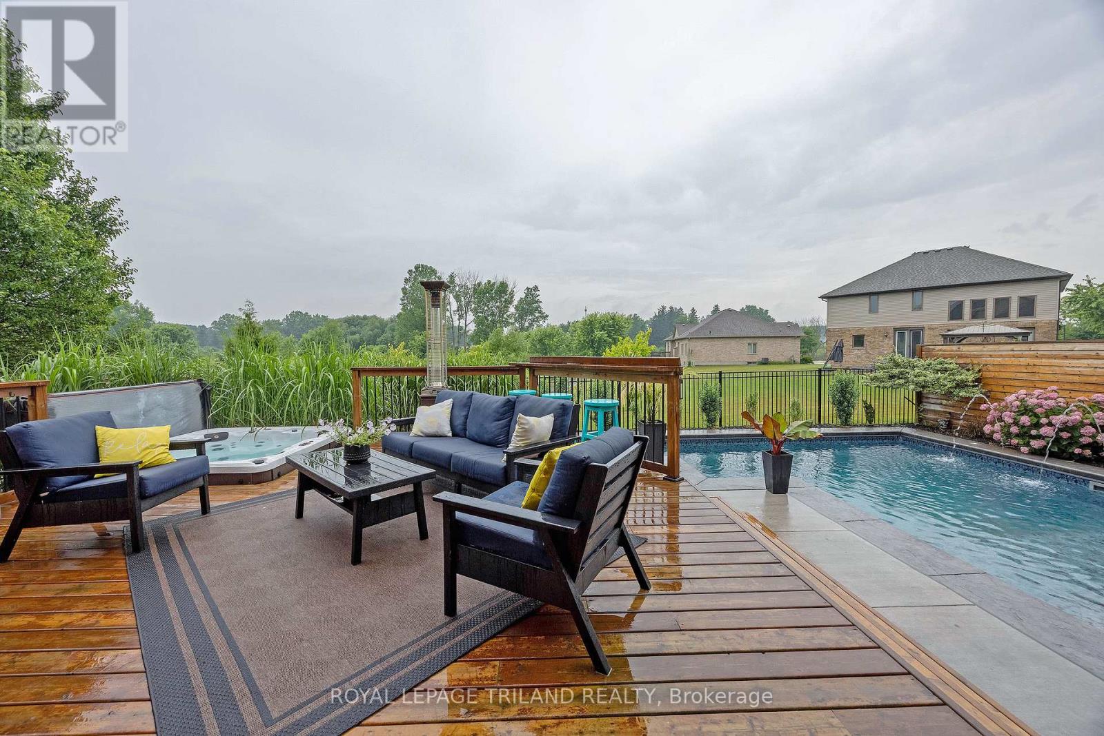 2091 Pennyroyal Street, London North, Ontario N5X 0E6 - Photo 32 - X12925576