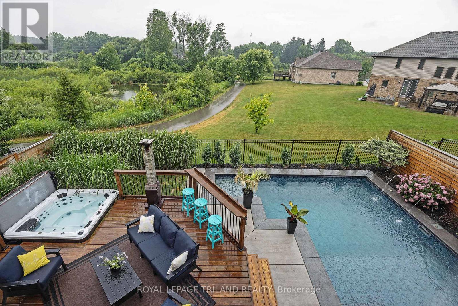 2091 Pennyroyal Street, London North, Ontario N5X 0E6 - Photo 33 - X12925576