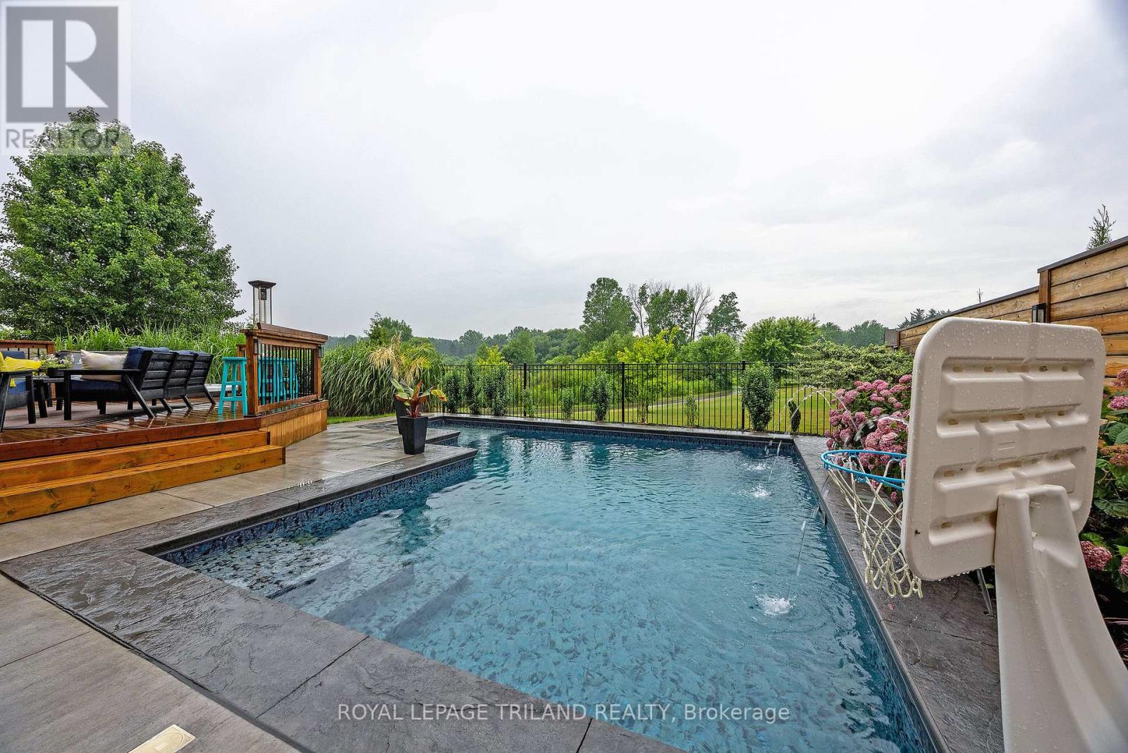 2091 Pennyroyal Street, London North, Ontario N5X 0E6 - Photo 40 - X12925576