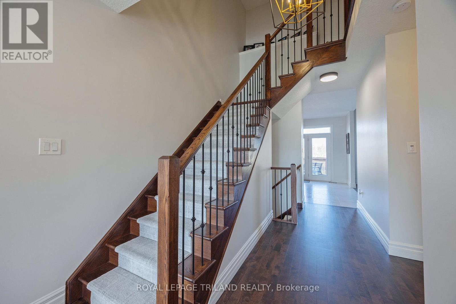 2091 Pennyroyal Street, London North, Ontario N5X 0E6 - Photo 5 - X12925576