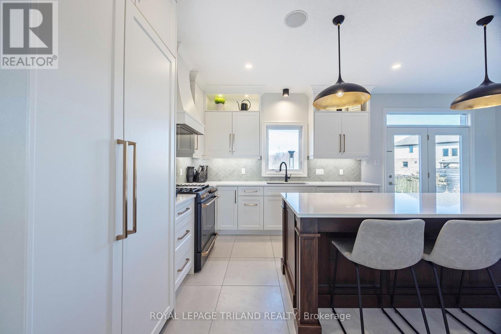 2091 Pennyroyal Street, London North, Ontario N5X 0E6 - Photo 8 - X12925576