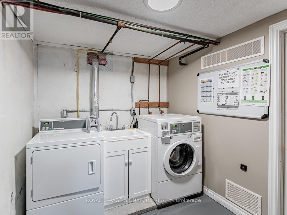 Upper - 229 Winona Drive, Toronto (Humewood-Cedarvale), Ontario  M6C 3S4 - Photo 17 - C12925594