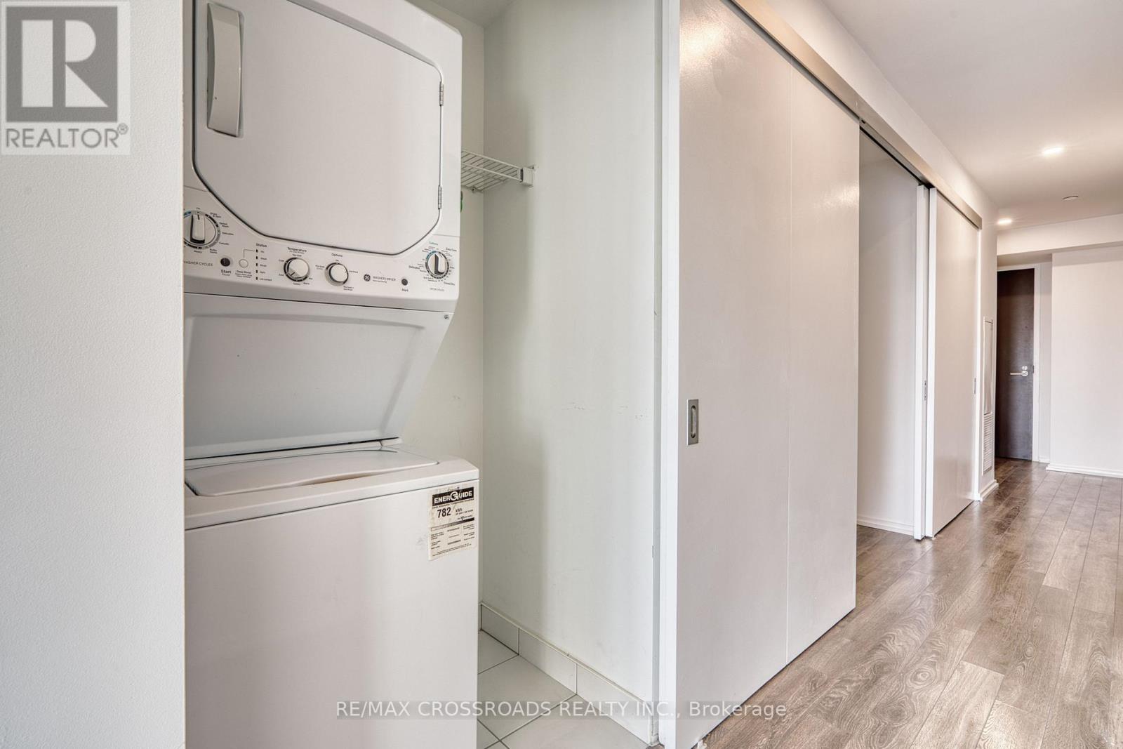 1510 - 197 Yonge Street, Toronto, Ontario  M5B 0C1 - Photo 16 - C12925646