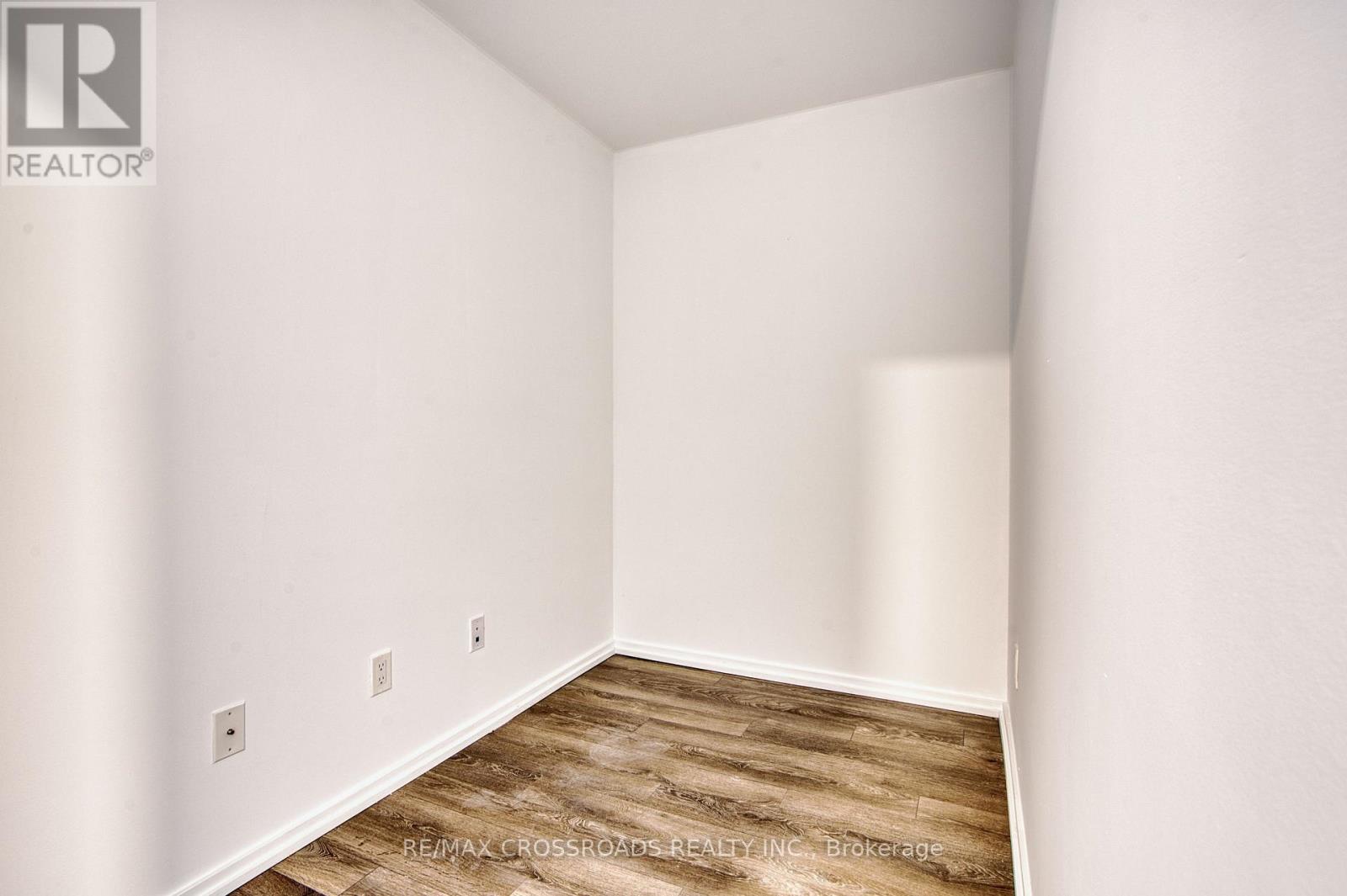 1510 - 197 Yonge Street, Toronto, Ontario  M5B 0C1 - Photo 22 - C12925646