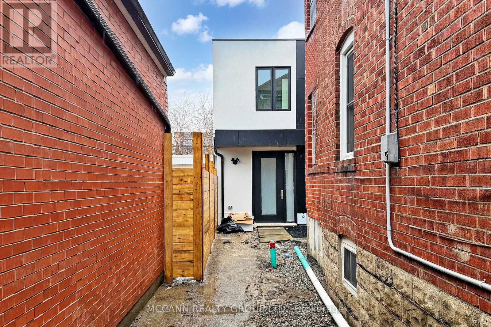 Garden Suite - 178 Atlas Avenue S, Toronto (Oakwood Village), Ontario  M6C 3P5 - Photo 41 - C12925704