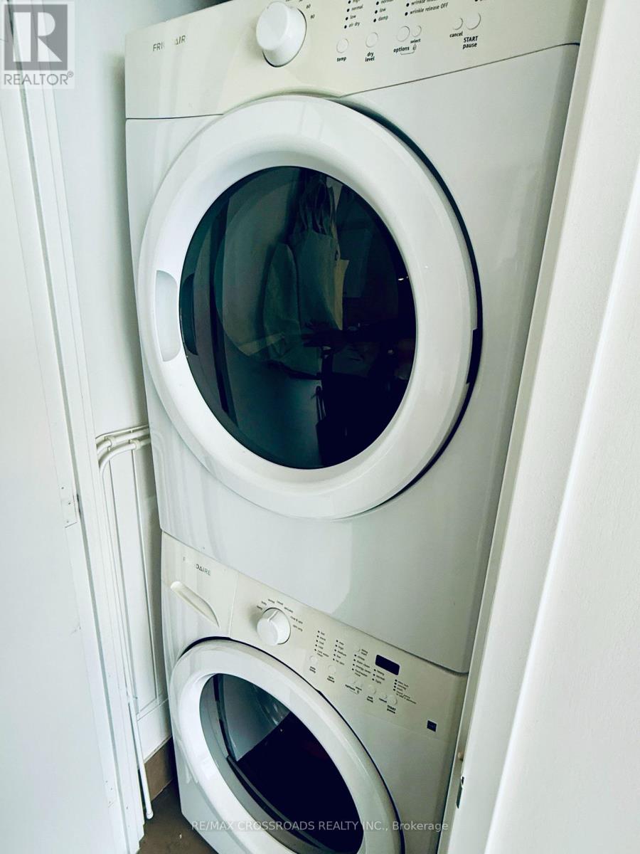 S612 - 455 Front Street E, Toronto (Waterfront Communities), Ontario  M5A 0G2 - Photo 14 - C12925708