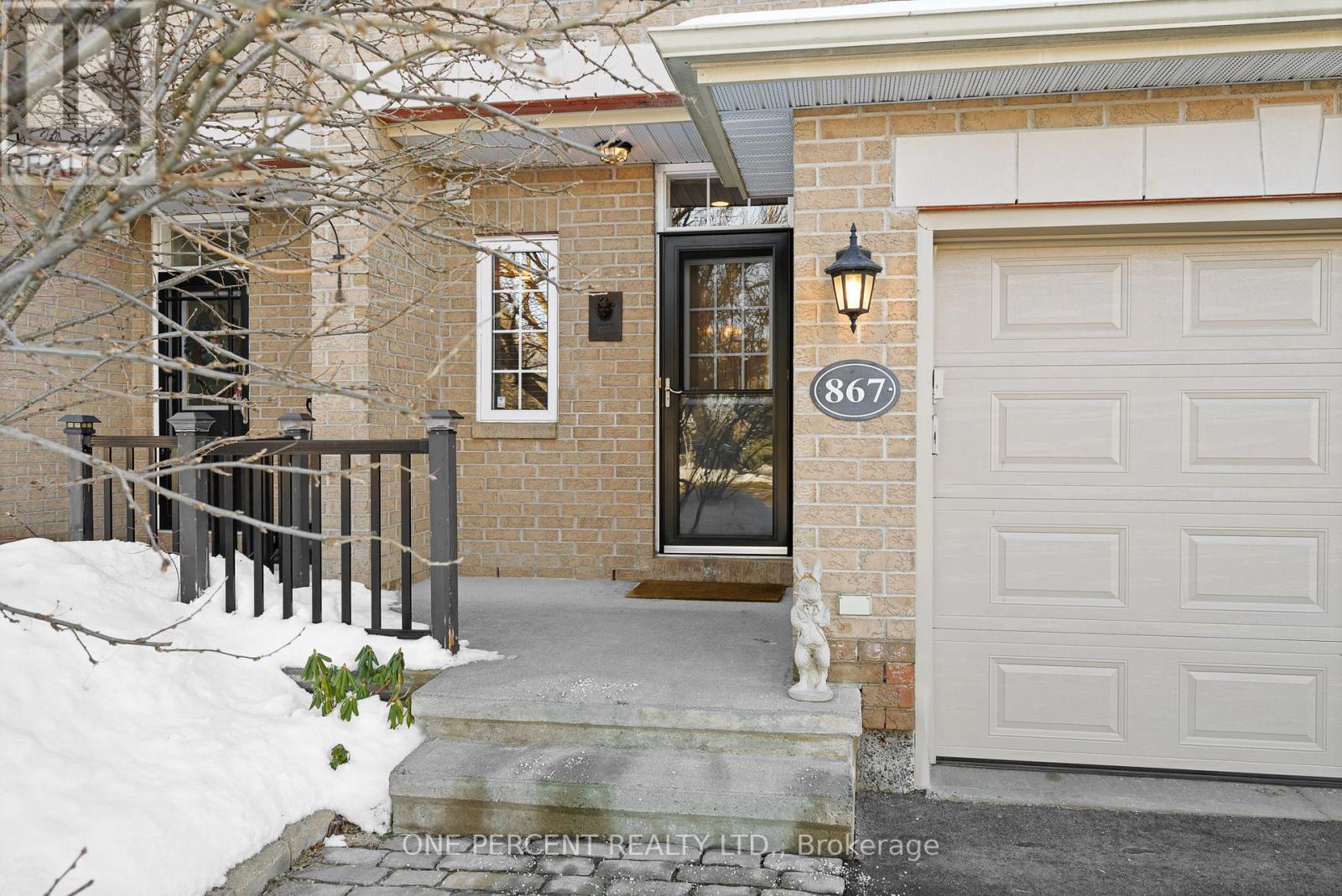 867 Schooner Crescent, Ottawa, Ontario  K1V 1Y2 - Photo 2 - X12925538