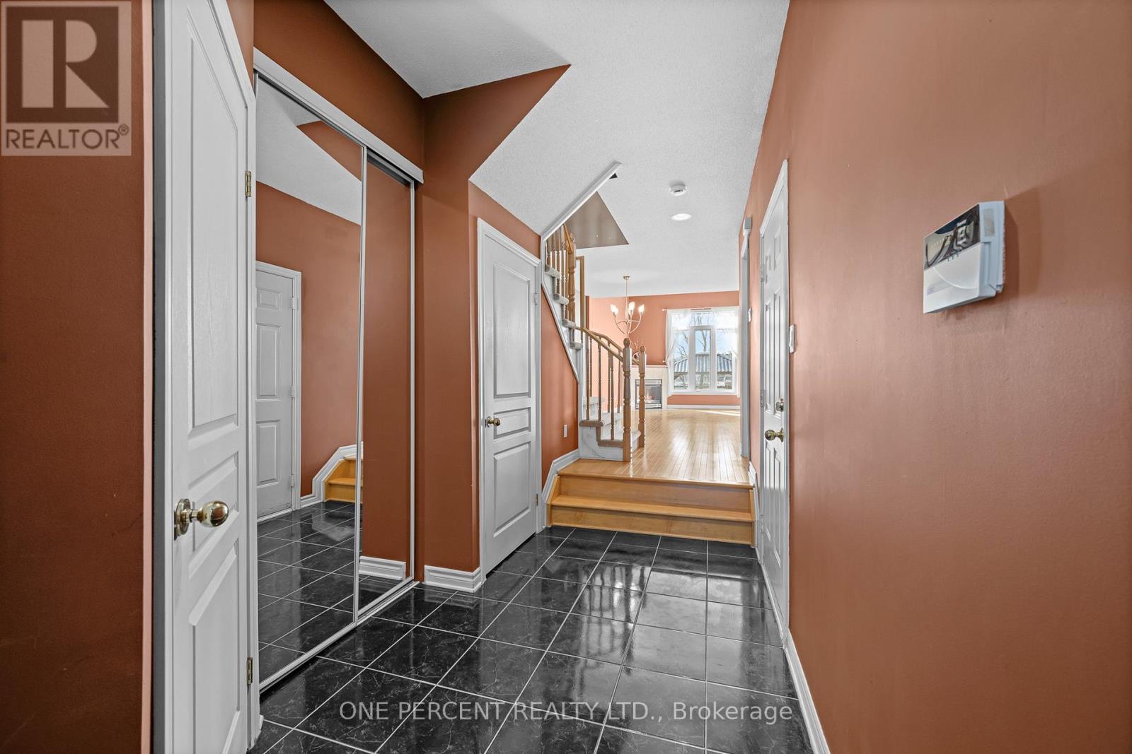 867 Schooner Crescent, Ottawa, Ontario  K1V 1Y2 - Photo 3 - X12925538