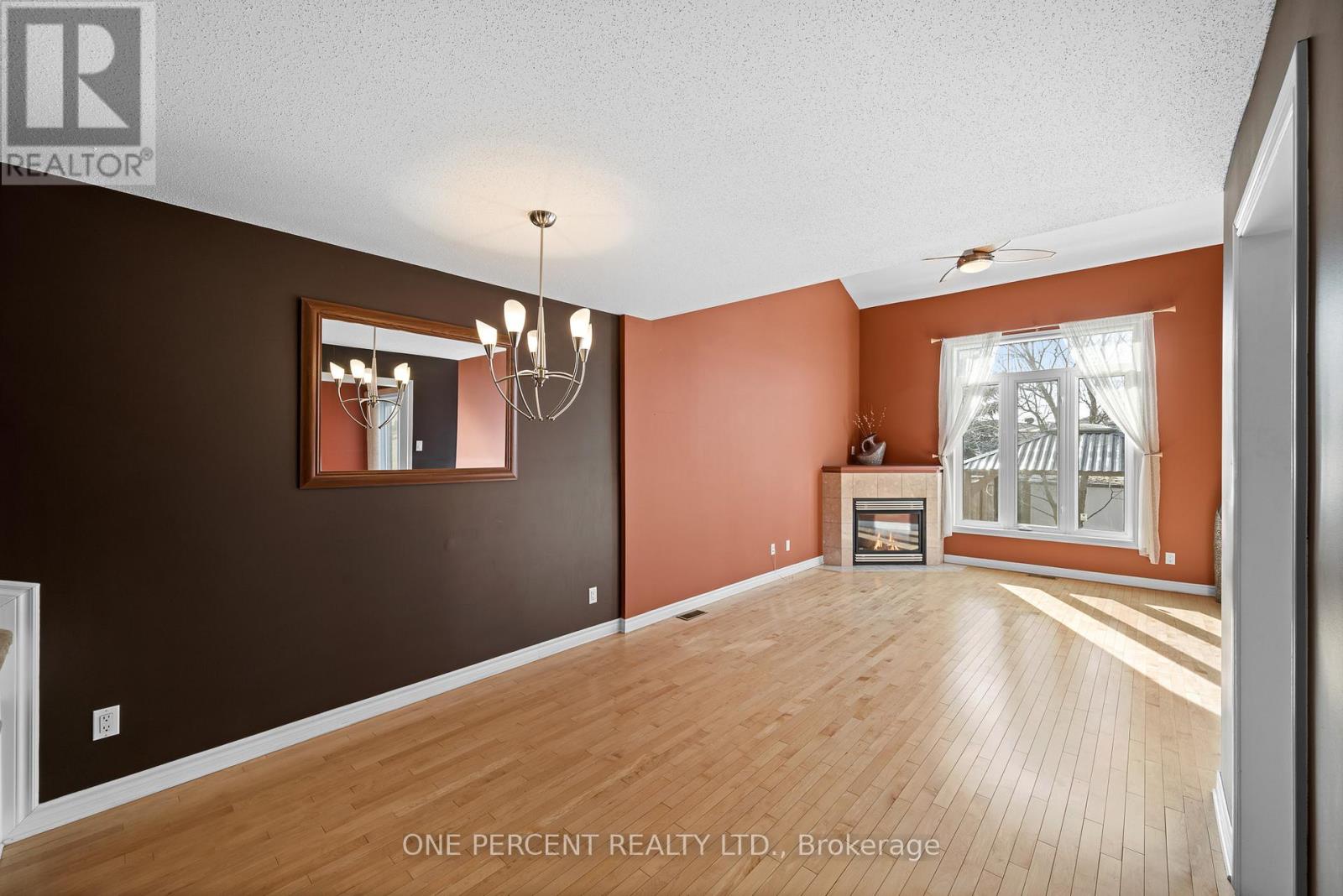 867 Schooner Crescent, Ottawa, Ontario  K1V 1Y2 - Photo 6 - X12925538