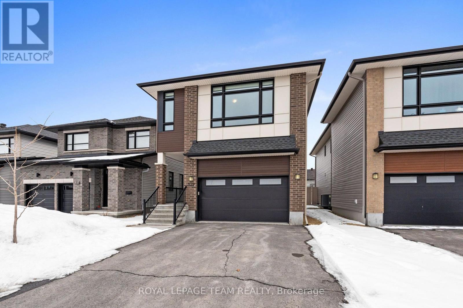 539 HONEYLOCUST AVENUE, Ottawa, Ontario