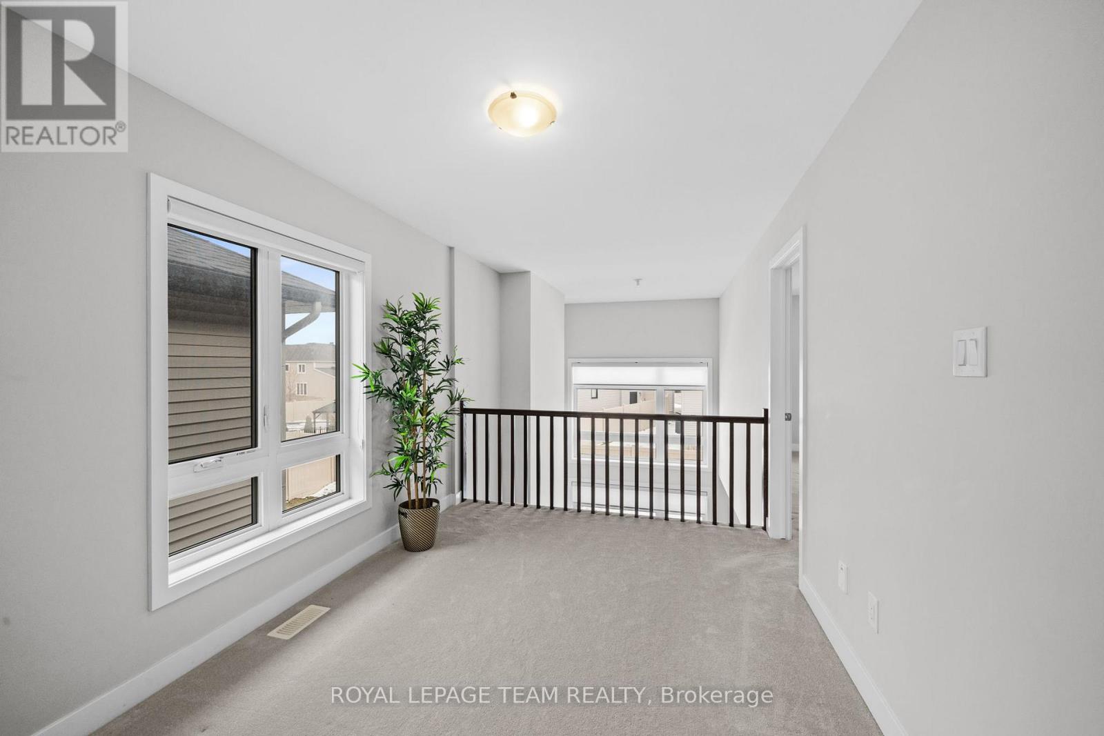 539 Honeylocust Avenue, Ottawa, Ontario  K2V 0L8 - Photo 28 - X12925614