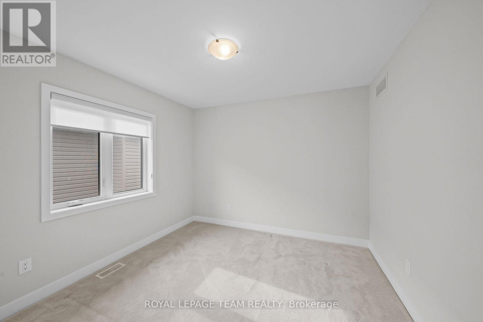 539 Honeylocust Avenue, Ottawa, Ontario  K2V 0L8 - Photo 30 - X12925614