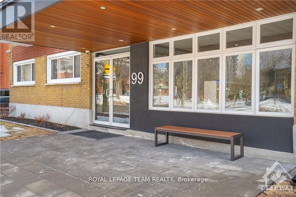 505 - 99 Cartier Street, Ottawa, Ontario  K2P 1K2 - Photo 2 - X12925622