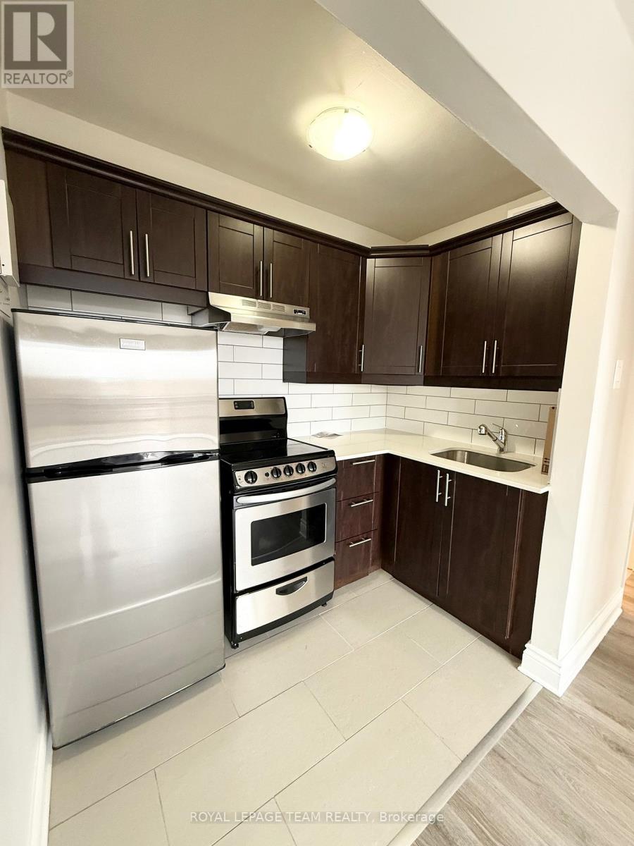 505 - 99 Cartier Street, Ottawa, Ontario  K2P 1K2 - Photo 6 - X12925622