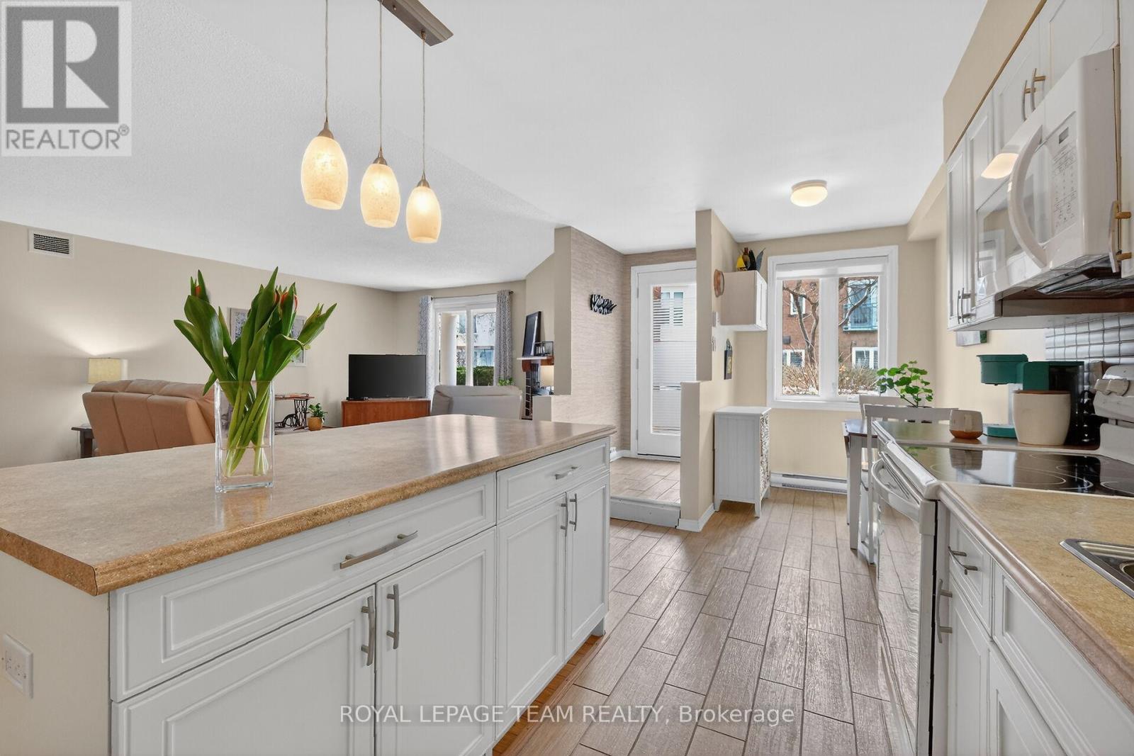 202a - 62 Donald Street, Ottawa, Ontario  K1K 1N2 - Photo 14 - X12925722