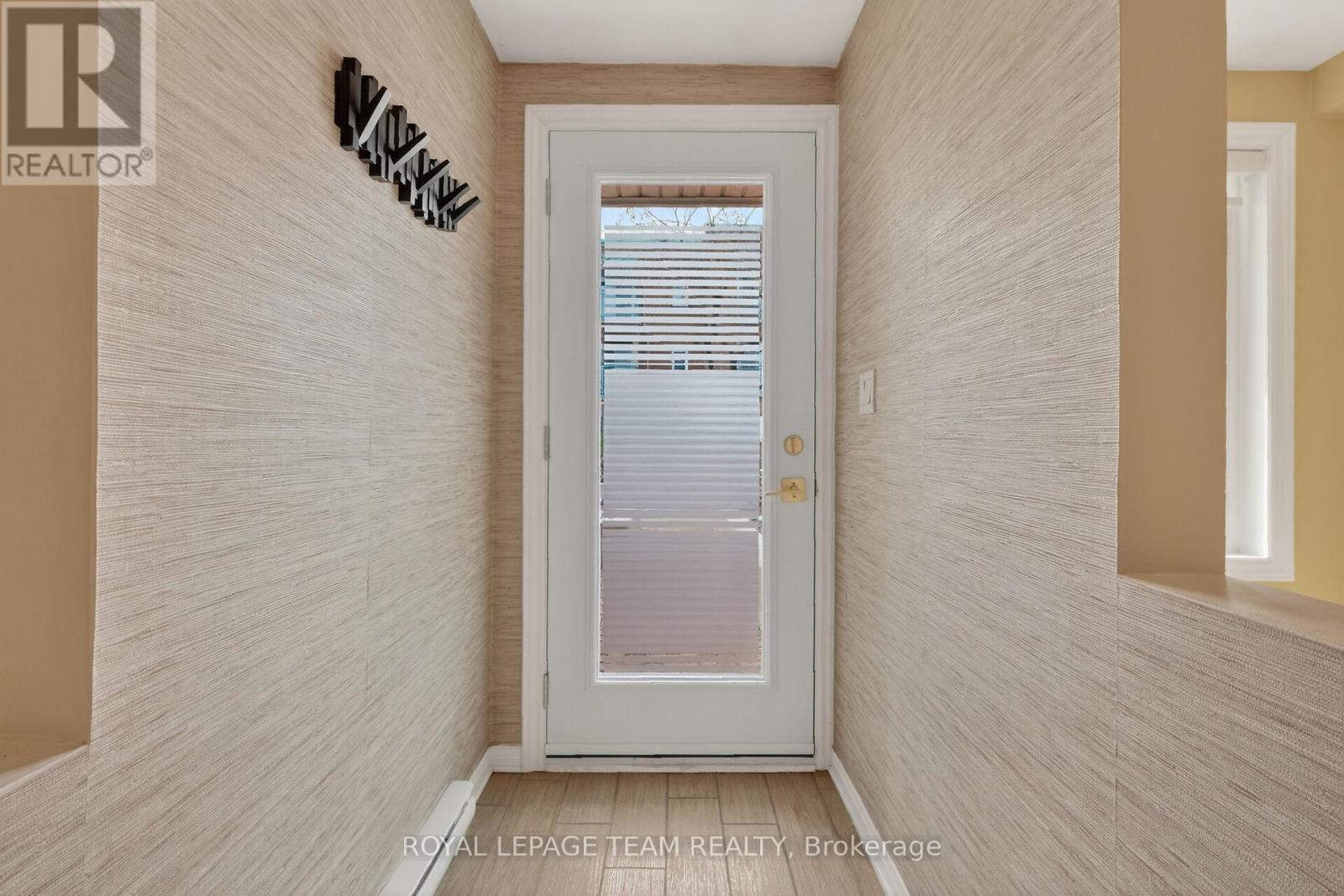 202a - 62 Donald Street, Ottawa, Ontario  K1K 1N2 - Photo 4 - X12925722