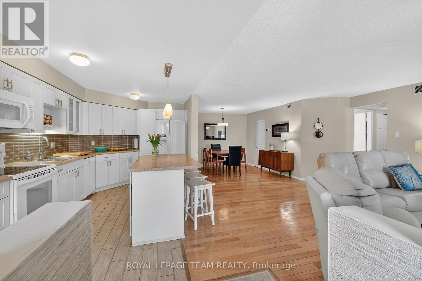 202a - 62 Donald Street, Ottawa, Ontario  K1K 1N2 - Photo 7 - X12925722