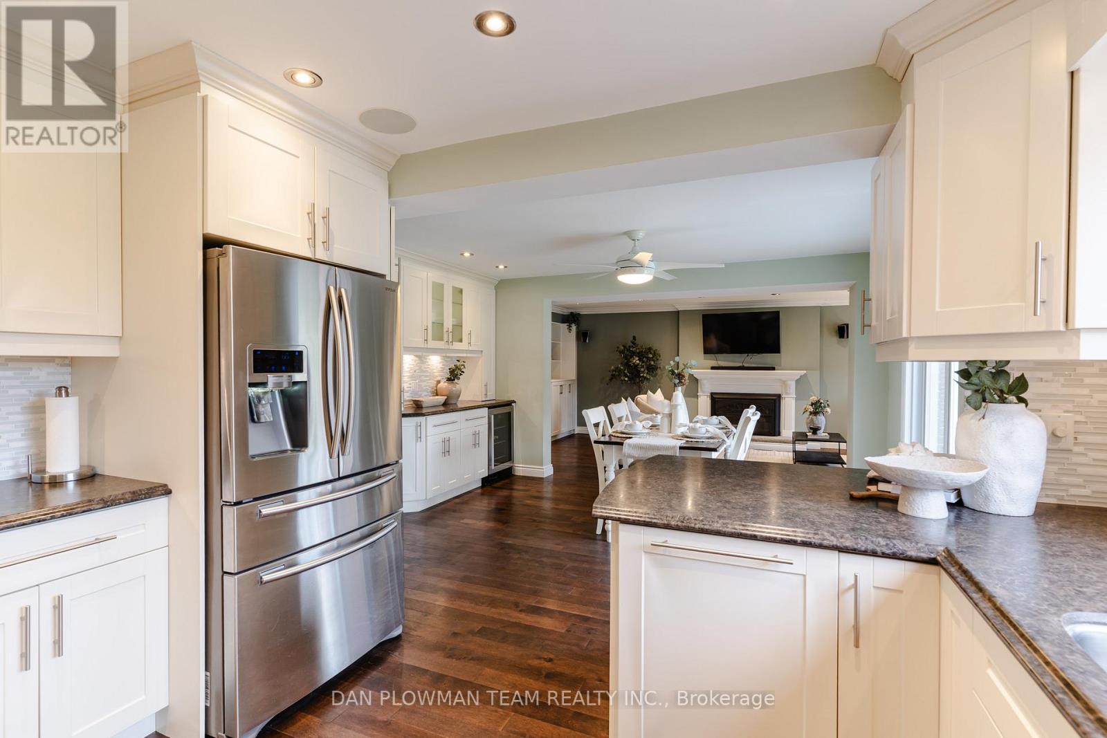 1405 Rougemount Drive, Pickering, Ontario  L1V 1N2 - Photo 13 - E12925570