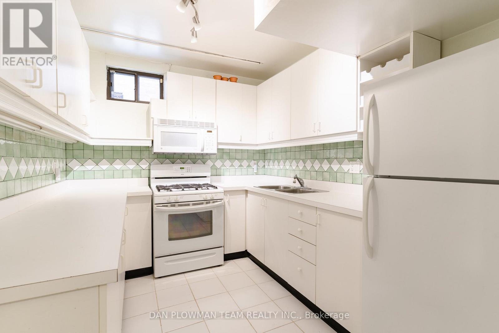 1405 Rougemount Drive, Pickering, Ontario  L1V 1N2 - Photo 39 - E12925570