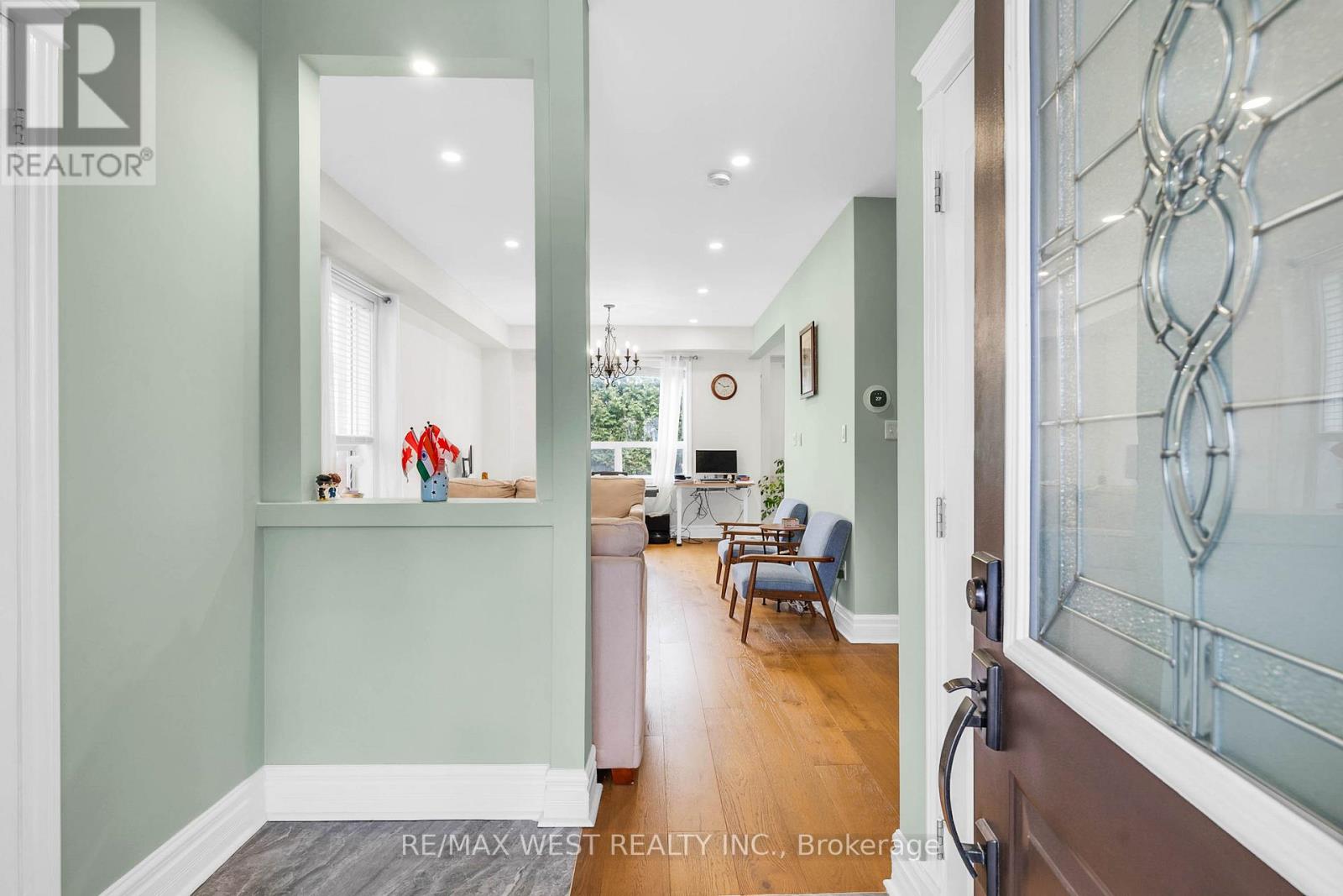 80 Northgrove Crescent, Whitby, Ontario  L1M 2M9 - Photo 4 - E12925612