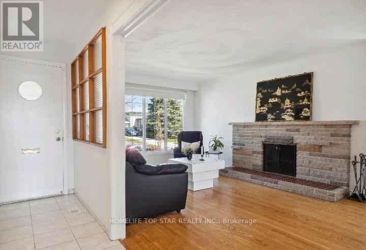 51 Sloley Road, Toronto (Cliffcrest), Ontario  M1M 1C7 - Photo 4 - E12925636