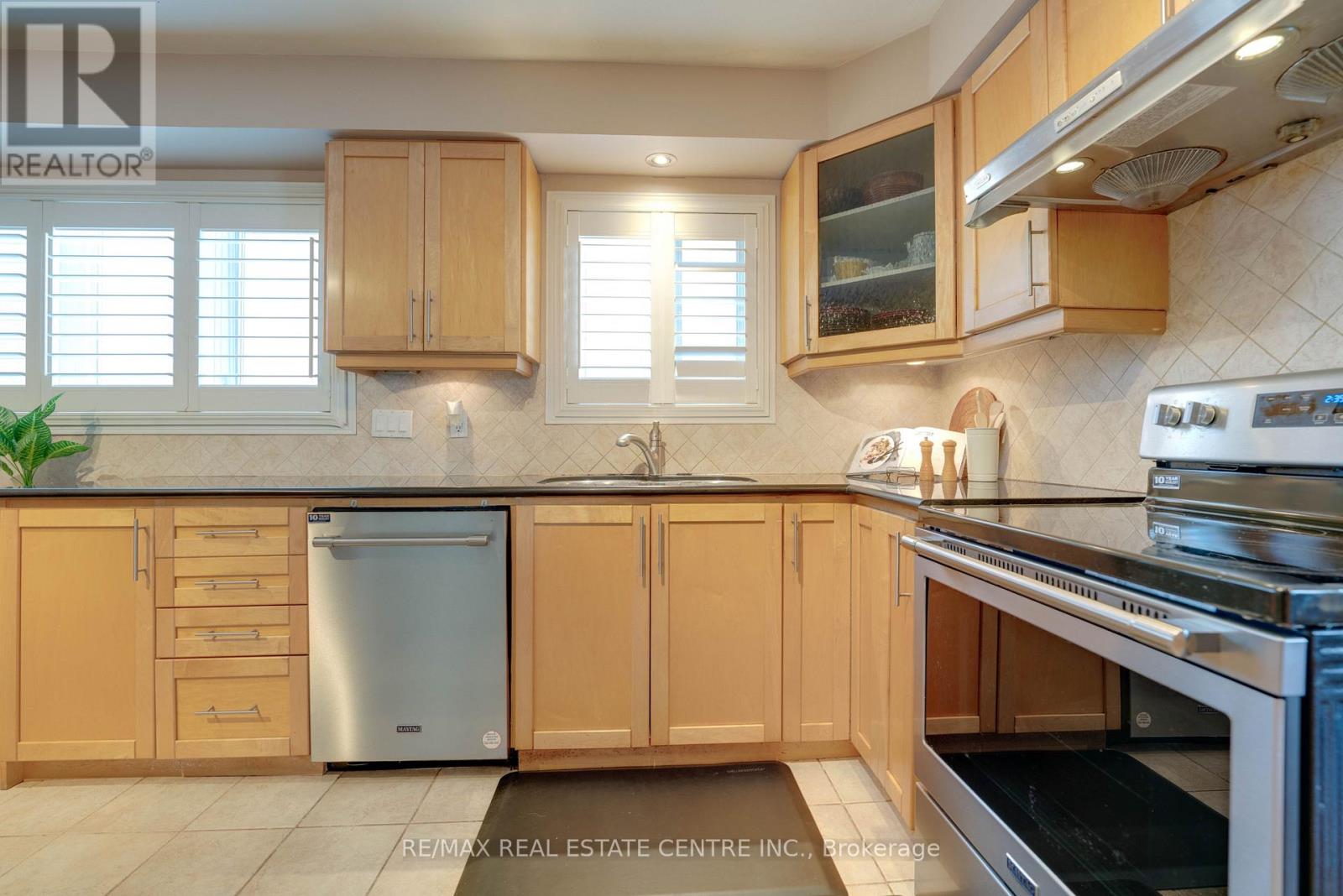 37 Statesman Square, Toronto, Ontario  M1S 4H7 - Photo 13 - E12925668