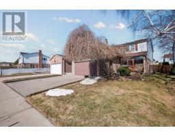 37 STATESMAN SQUARE, Toronto, Ontario