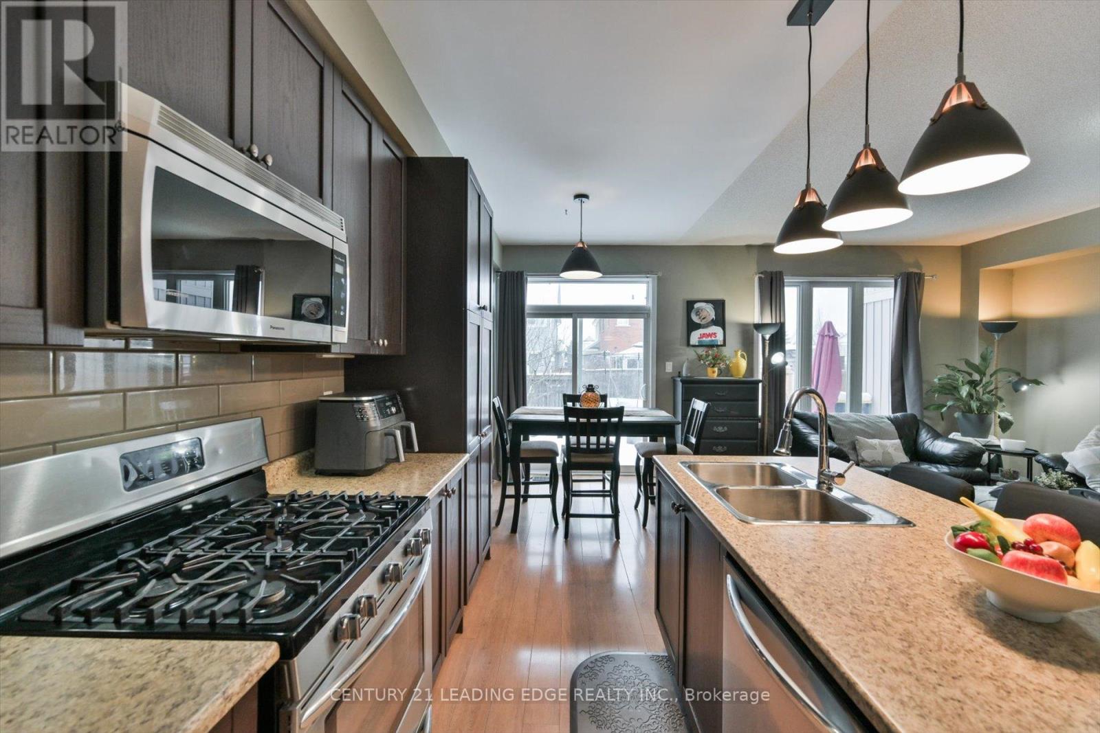 3 Hadleigh Way, Whitby (Brooklin), Ontario  L1M 0L4 - Photo 10 - E12925706