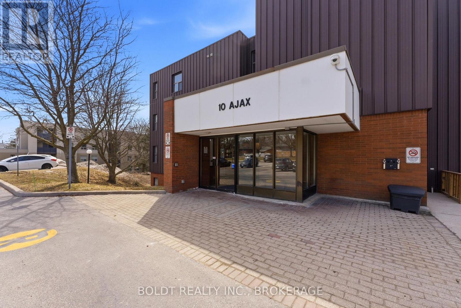 202 - 10 Ajax Street, Guelph, Ontario  N1H 7N6 - Photo 2 - X12925638