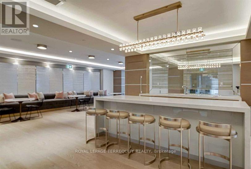 709 - 188 Cumberland Street, Toronto, Ontario  M5R 0B6 - Photo 33 - C12833032