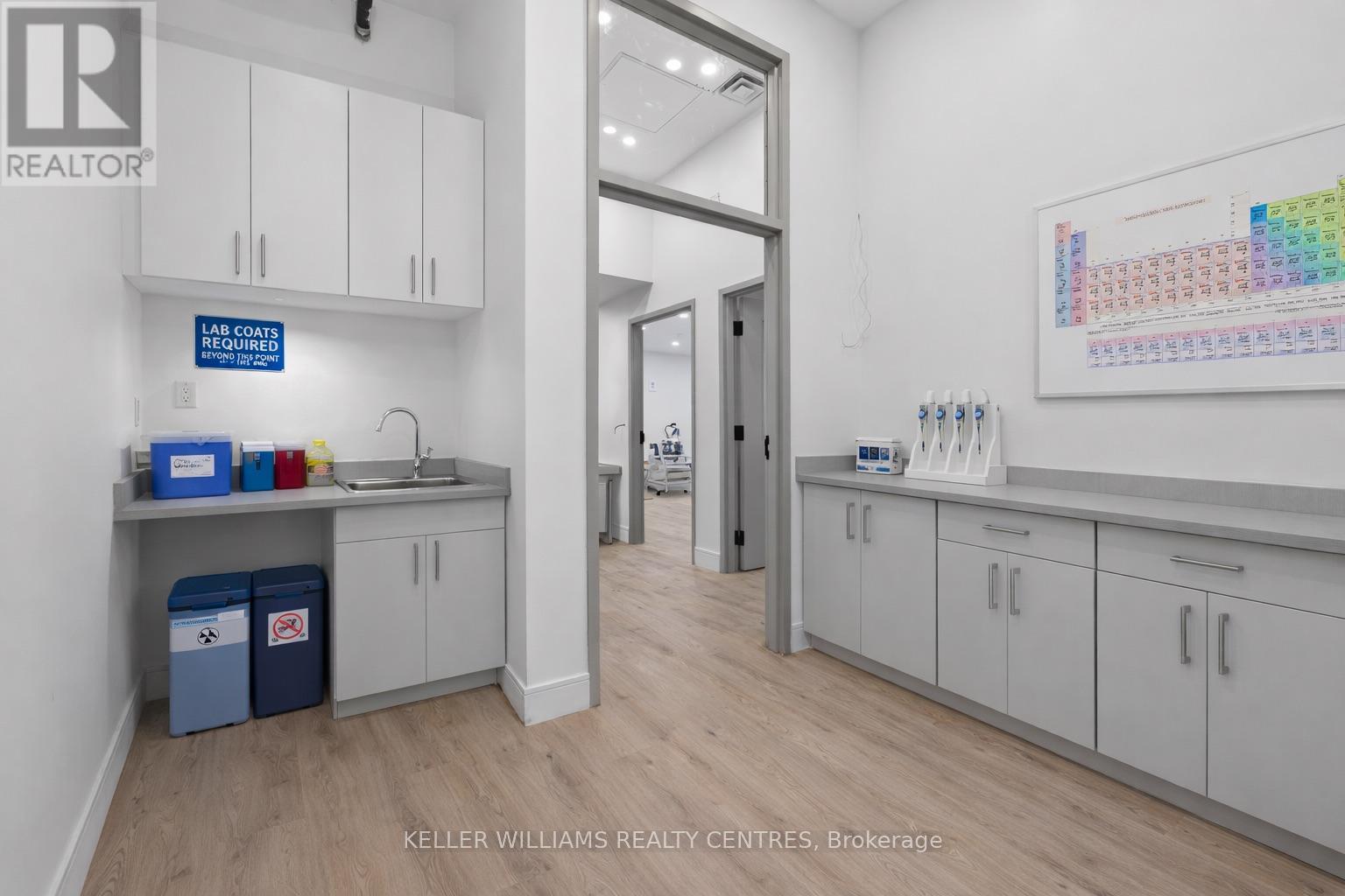 6 - 570 Hood Road, Markham (Milliken Mills West), Ontario  L3R 4G7 - Photo 5 - N12925556