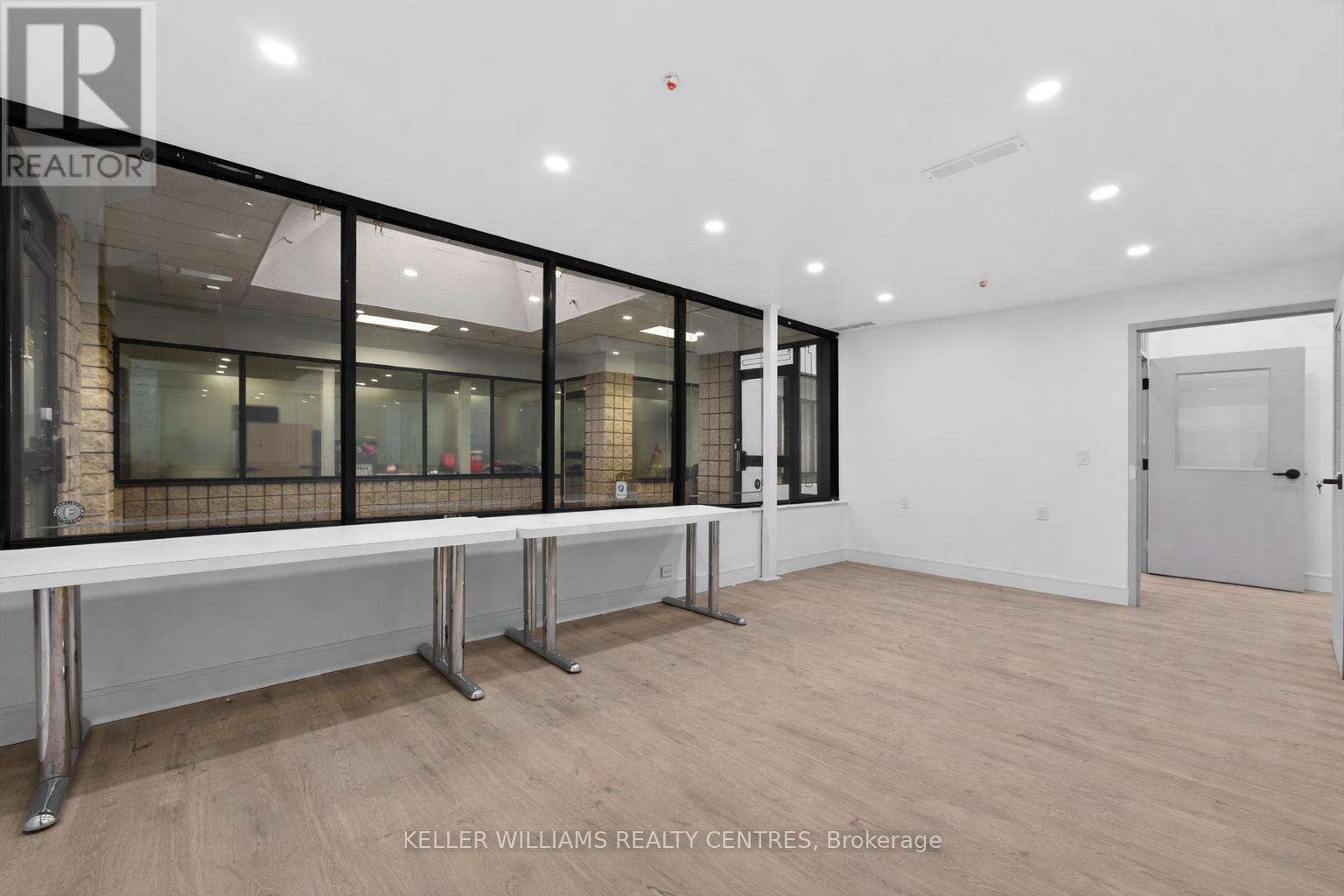 6 - 570 Hood Road, Markham (Milliken Mills West), Ontario  L3R 4G7 - Photo 6 - N12925556