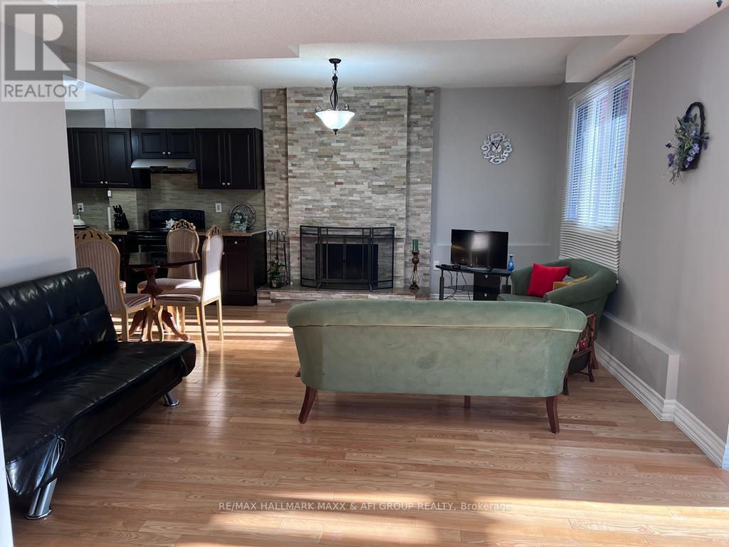 Lower - 625 Carrville Road, Richmond Hill, Ontario  L4C 6E5 - Photo 8 - N12925564