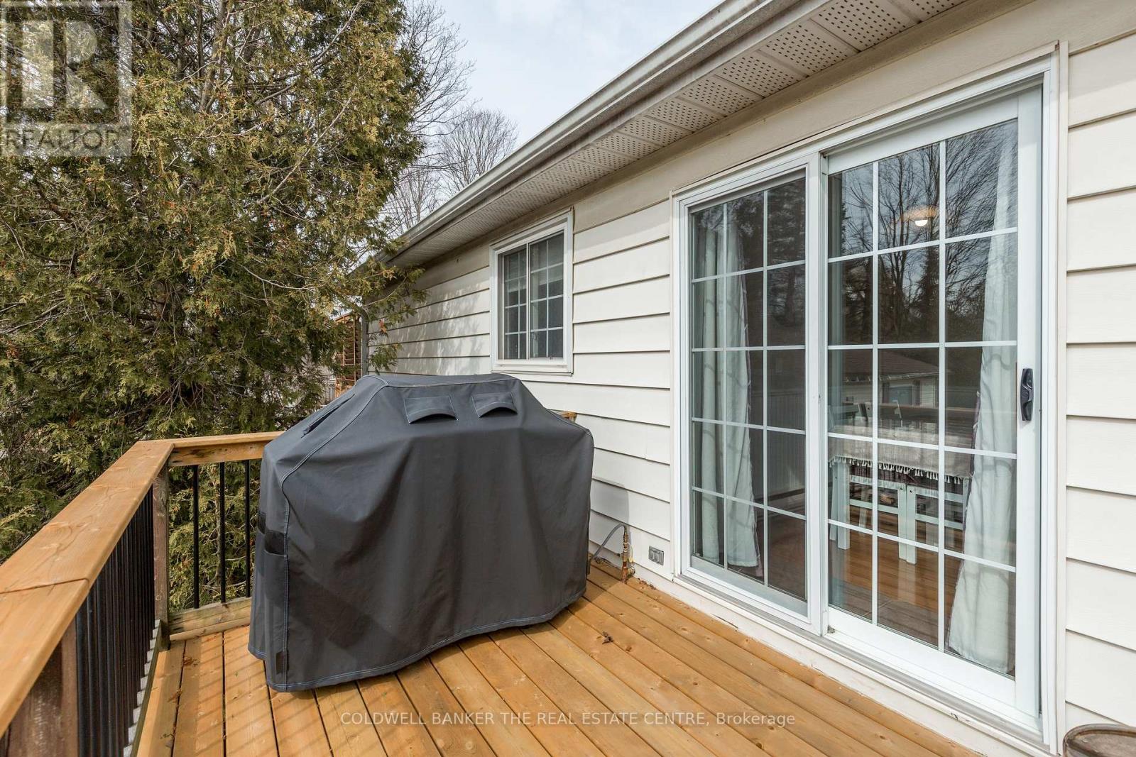 2218 Mildred Avenue, Innisfil, Ontario  L9S 2B9 - Photo 13 - N12925634