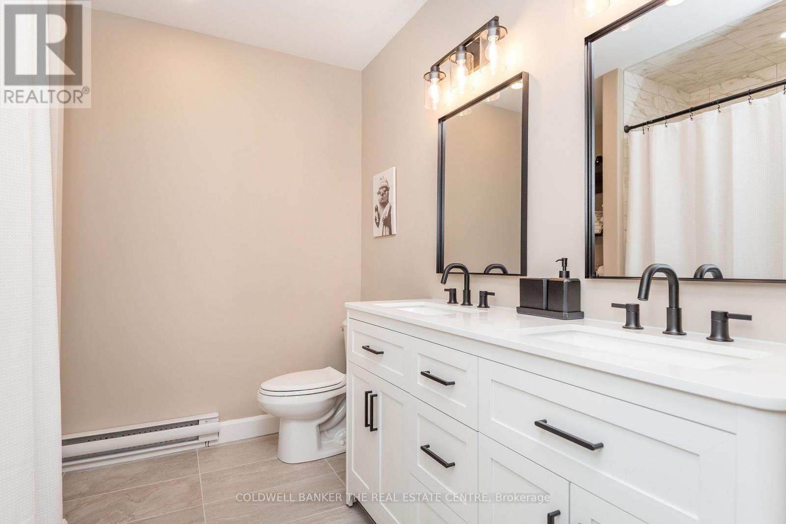 2218 Mildred Avenue, Innisfil, Ontario  L9S 2B9 - Photo 17 - N12925634