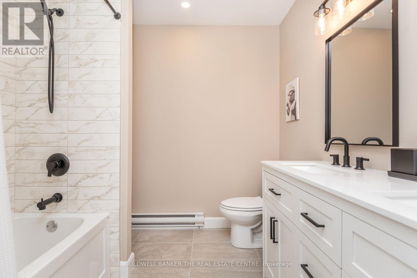 2218 Mildred Avenue, Innisfil, Ontario  L9S 2B9 - Photo 18 - N12925634