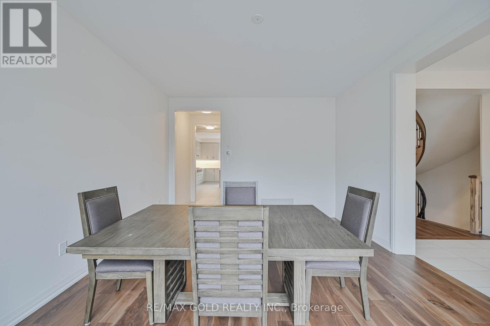 5 Elderberry Way, Adjala-Tosorontio (Colgan), Ontario  L0G 1W0 - Photo 8 - N12925694