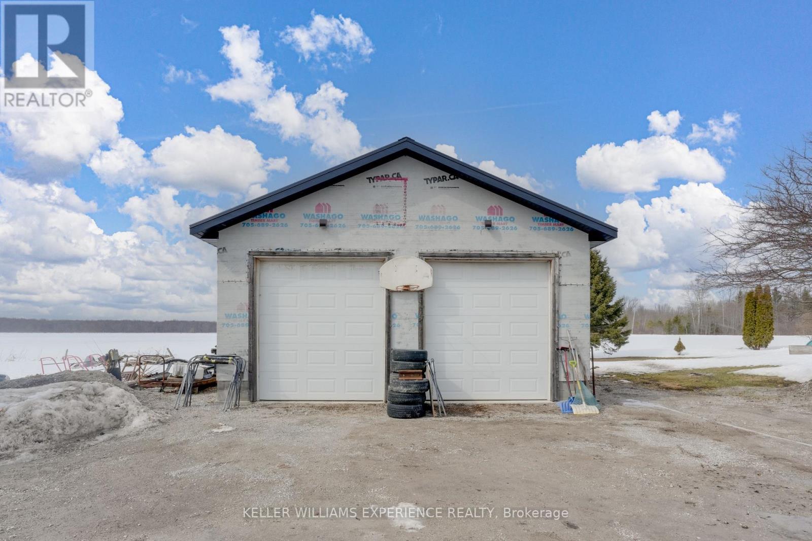 2418 Uhthoff Line, Severn, Ontario  L3V 6H4 - Photo 4 - S12925536