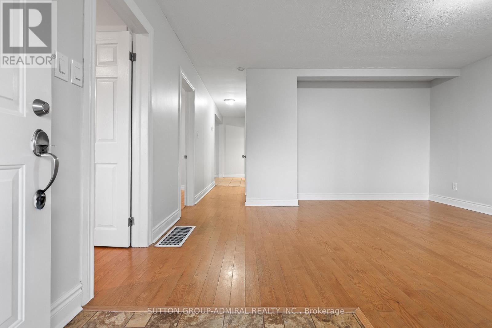 110 Cumberland Street, Barrie (Allandale), Ontario  L4N 2P7 - Photo 7 - S12925742