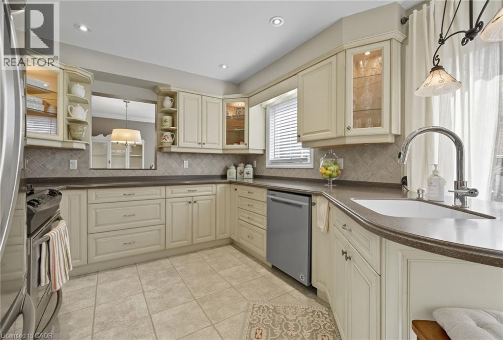 1580 Woodeden Drive, Mississauga, Ontario  L5H 3S5 - Photo 9 - 40814927