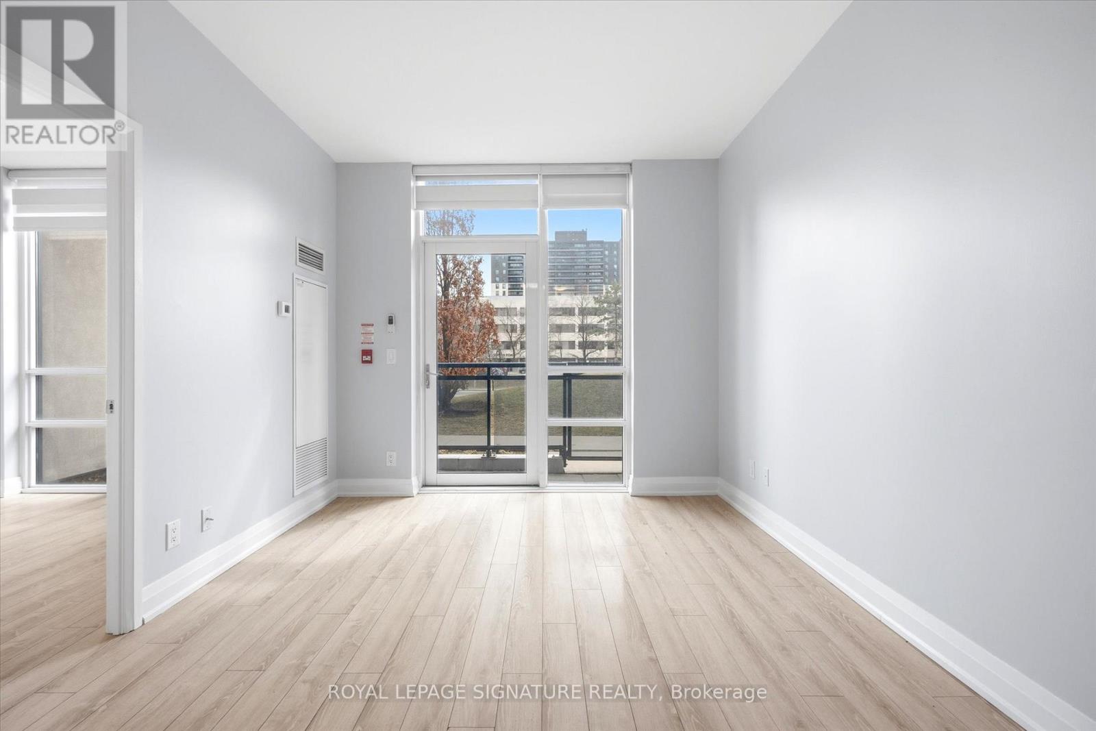 Gl5 - 6 Eva Road, Toronto, Ontario  M9C 0B1 - Photo 9 - W12924206