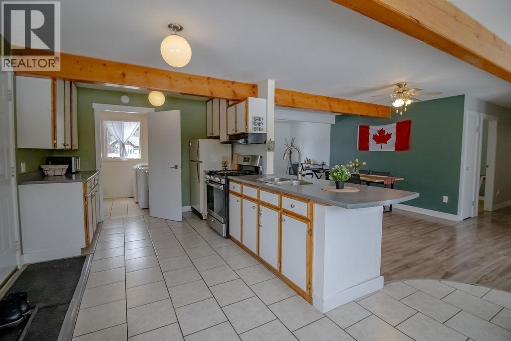 193 W 2nd Avenue, Fort St. James, British Columbia  V0J 1P0 - Photo 3 - R3101095